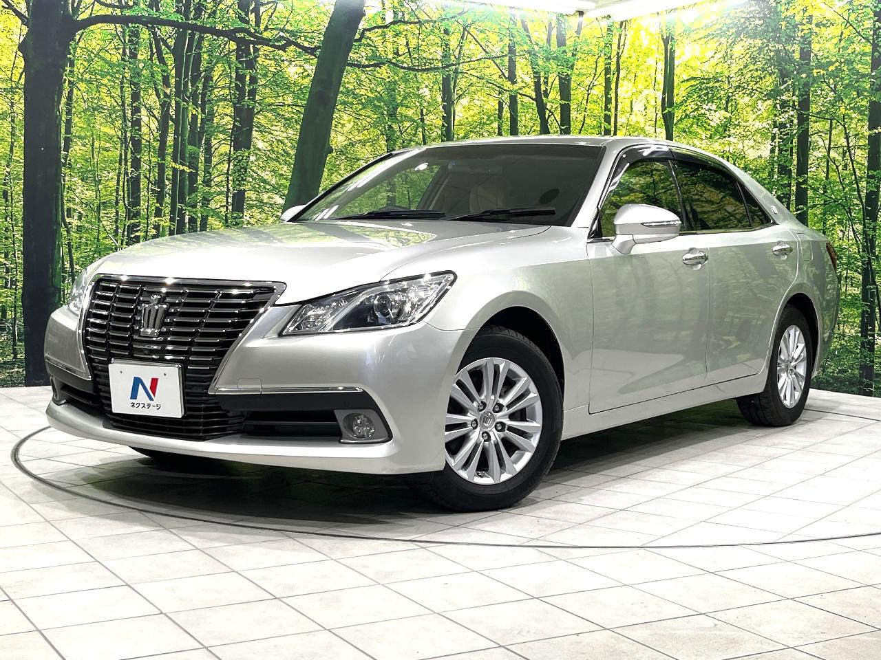 2013 Toyota Crown Royal Saloon i-Four