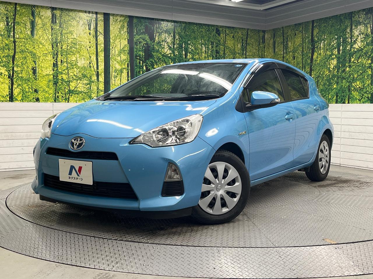 2013 Toyota Aqua S