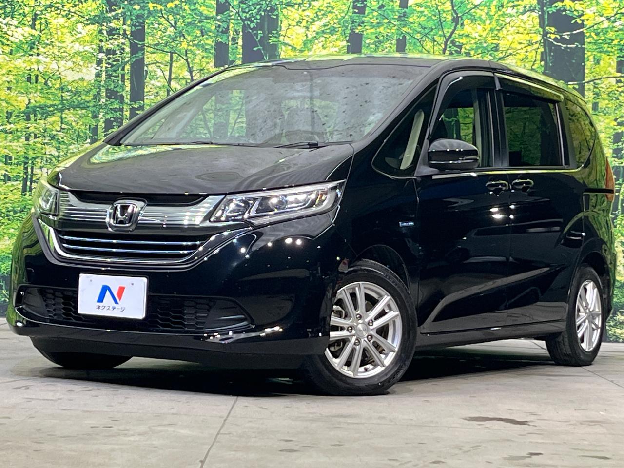 2017 Honda Freed Plus Hybrid Hybrid G