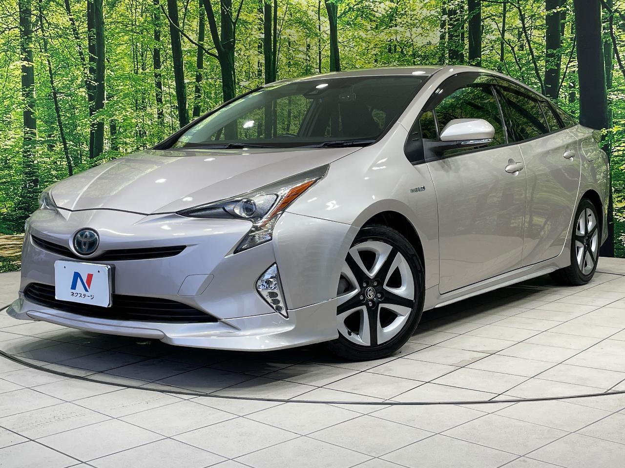 2016 Toyota Prius S Touring Selection