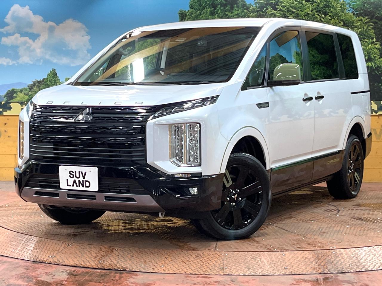 2024 Mitsubishi Delica D5 Chamonix (Electric Side Step Equipped Vehicle)