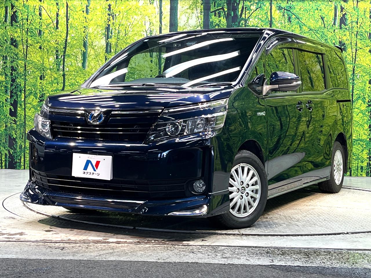 2016 Toyota Voxy Hybrid Hybrid V