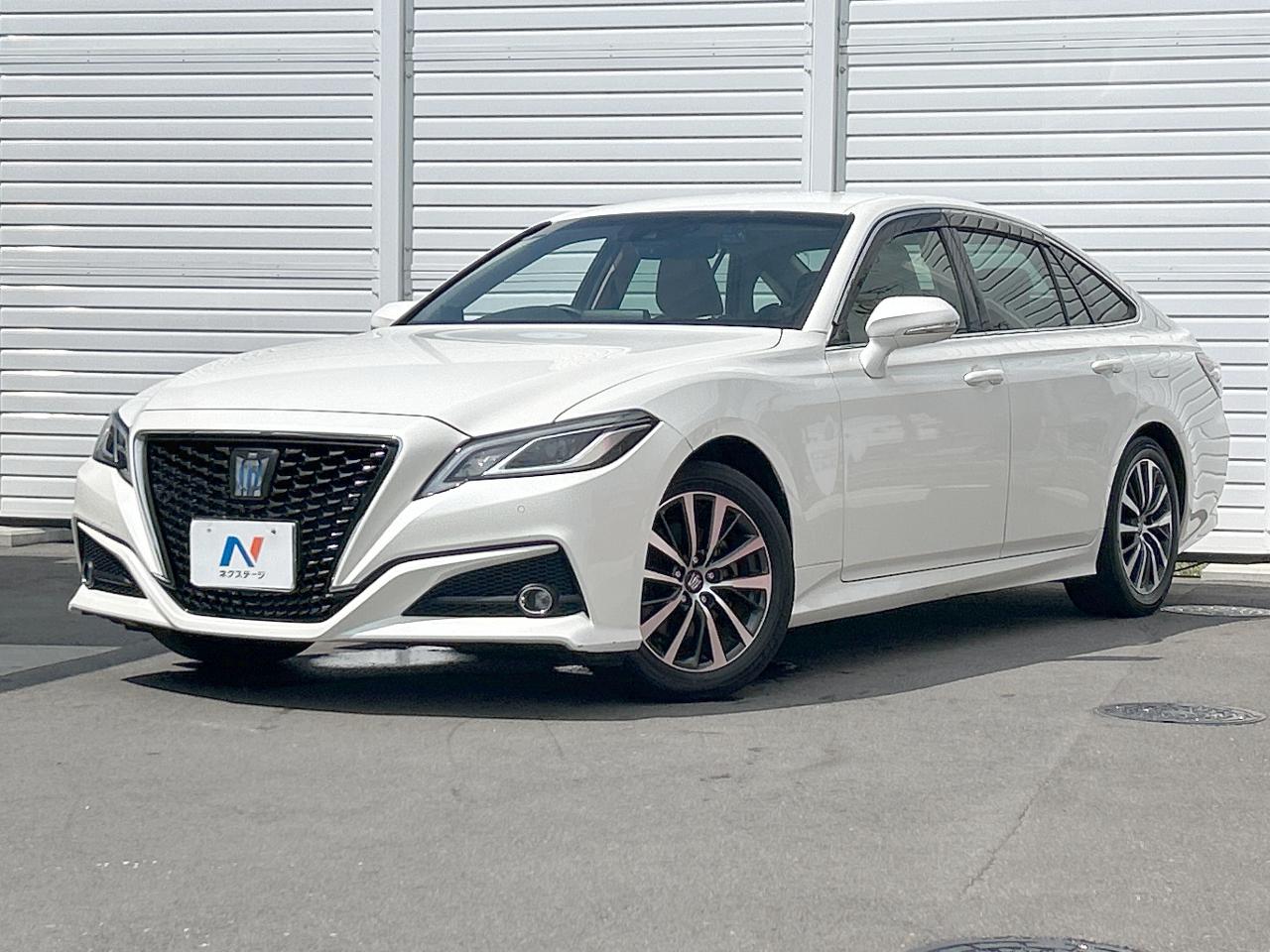 2020 Toyota Crown Hybrid S C Package