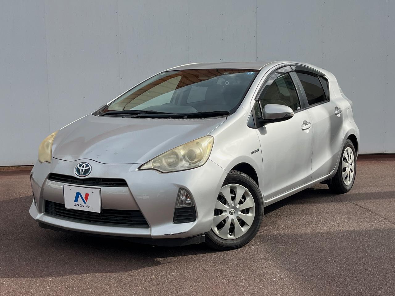 2013 Toyota Aqua S