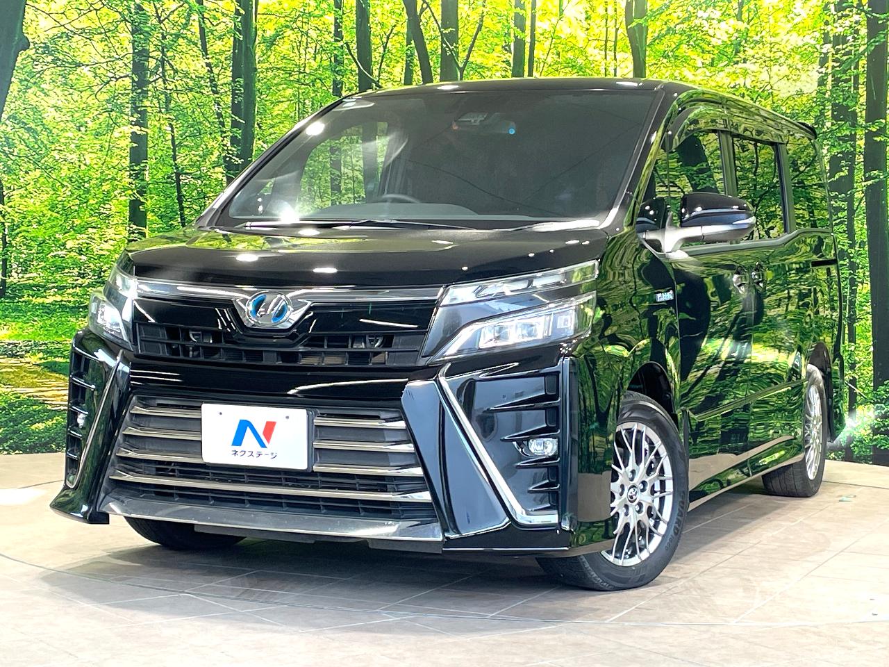 2017 Toyota Voxy Hybrid Hybrid ZS