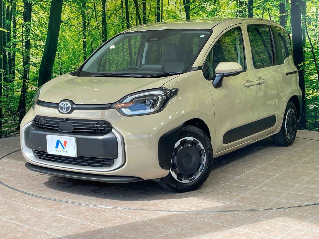 2022 Toyota Sienta Hybrid Hybrid Z