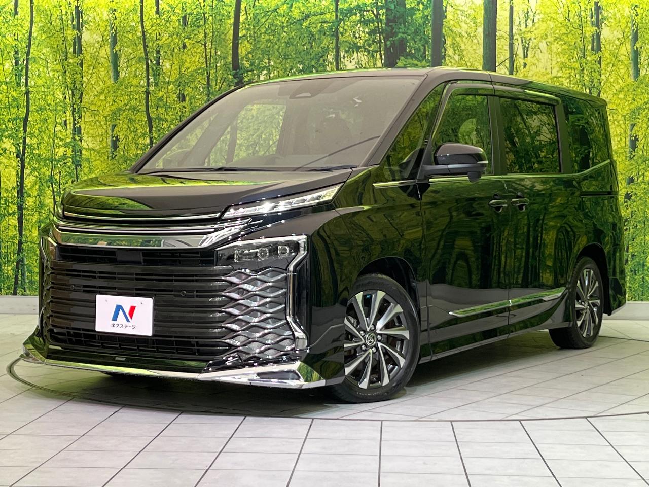 2023 Toyota Voxy