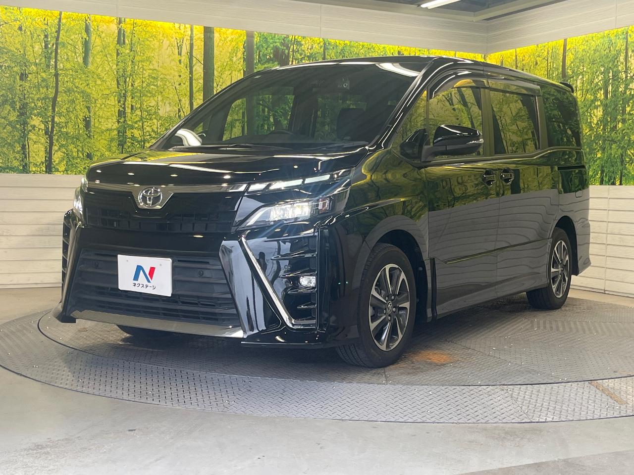 2021 Toyota Voxy ZS