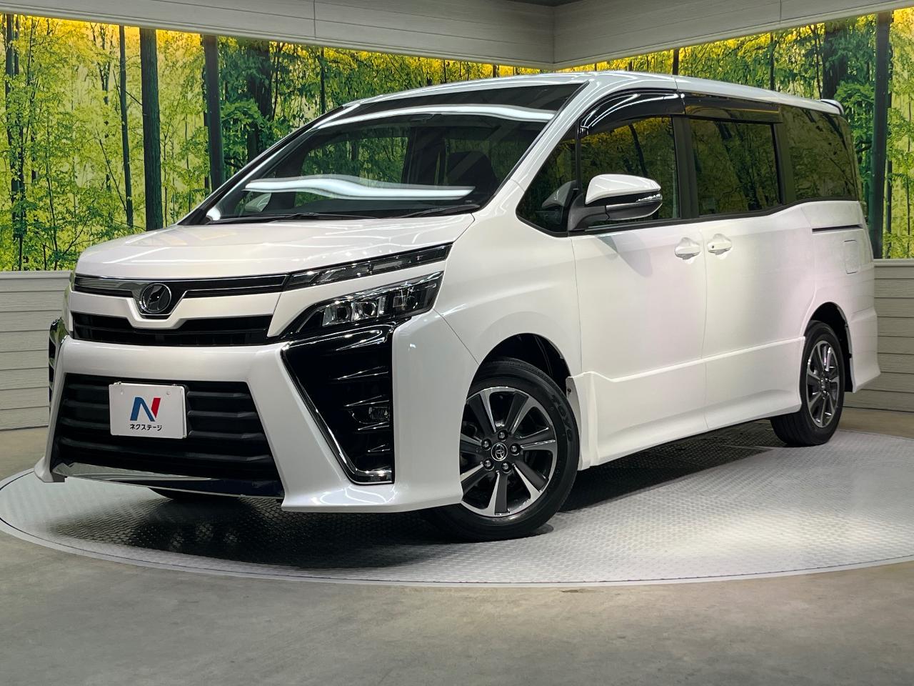 2017 Toyota Voxy ZS