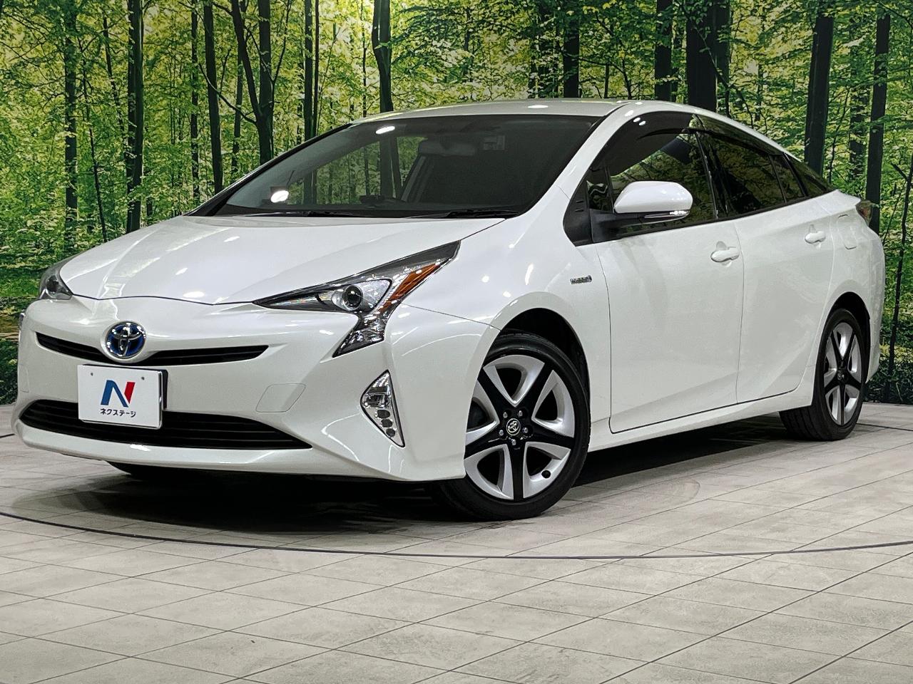 2018 Toyota Prius S Touring Selection