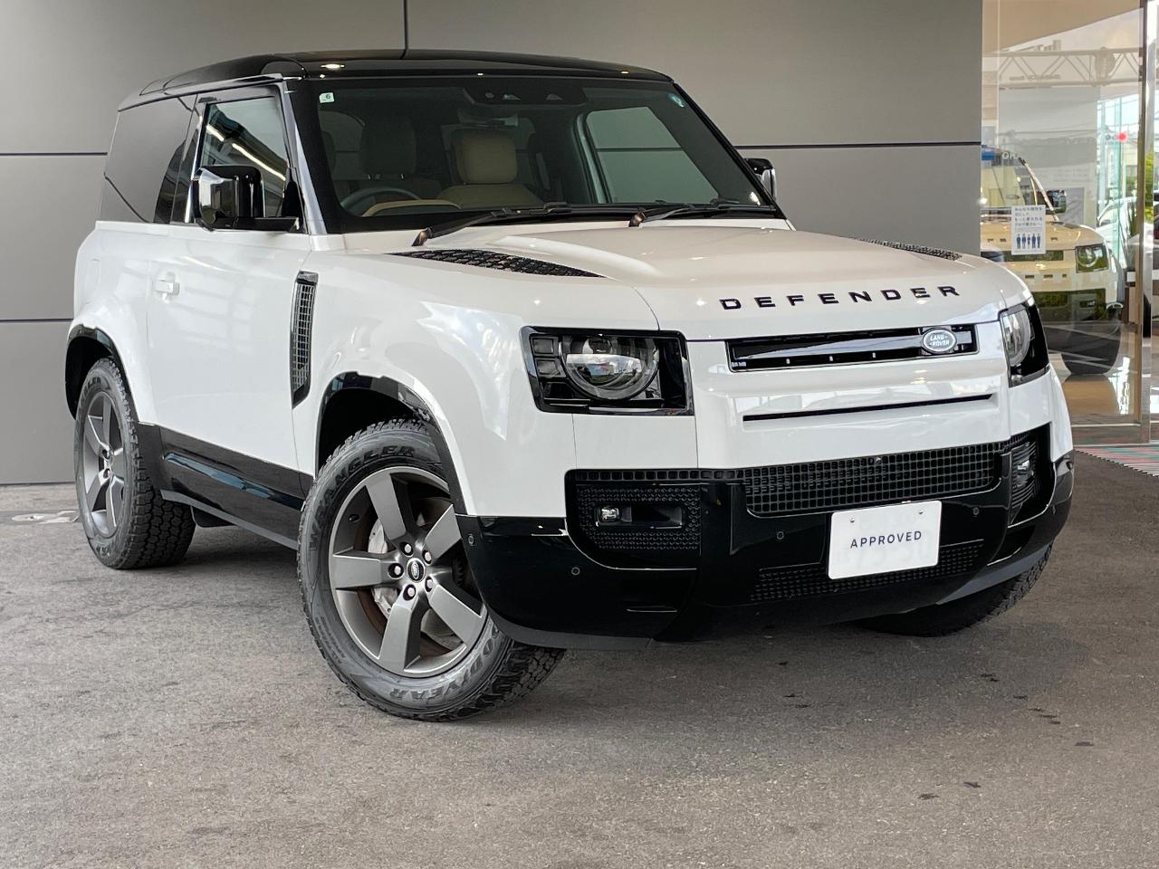 2025 Land Rover Defender3D 90X-Dynamic HSE D350 Air Suspension Equipped