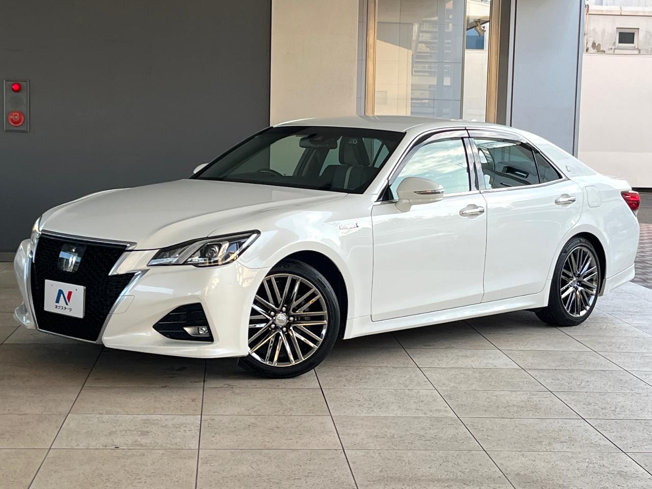 2017 Toyota Crown Hybrid Athlete S J-Frontier