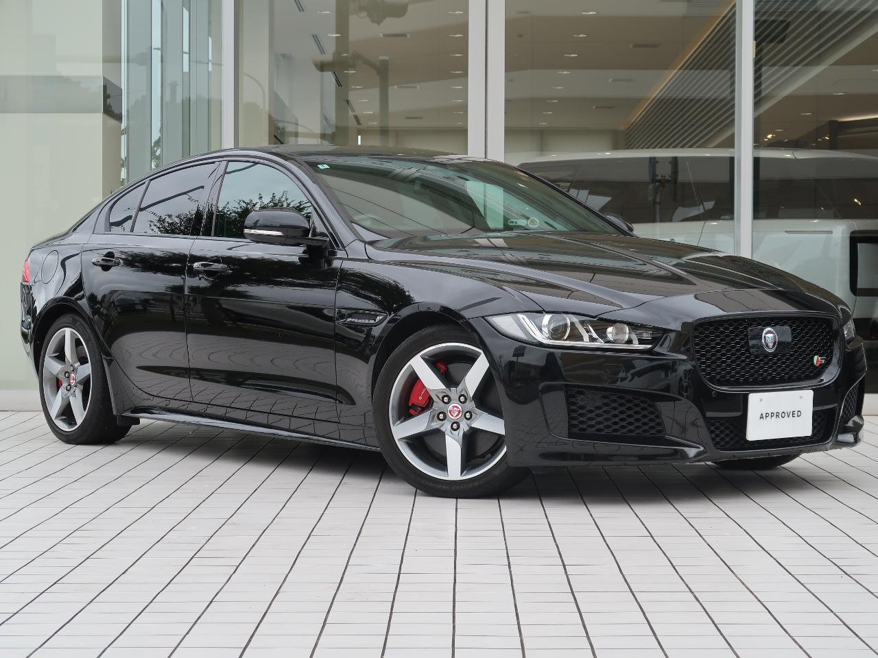 2016 Jaguar XE XE S