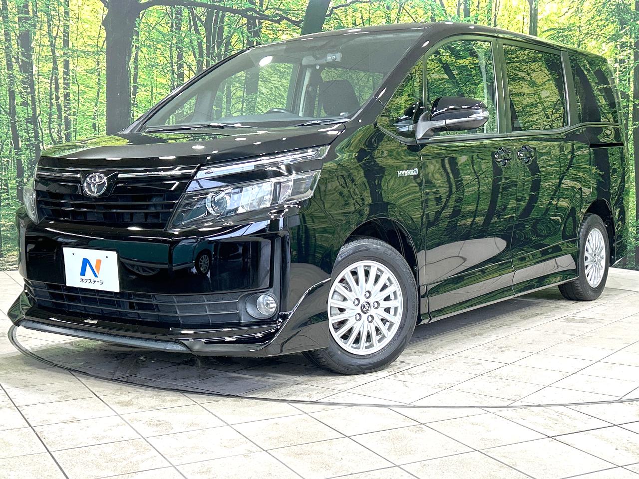 2015 Toyota Voxy Hybrid Hybrid V