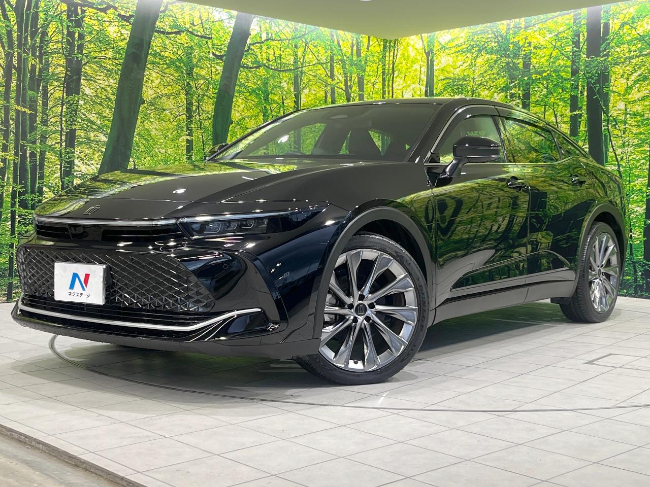 2022 Toyota Crown Crossover G Advanced Leather Package