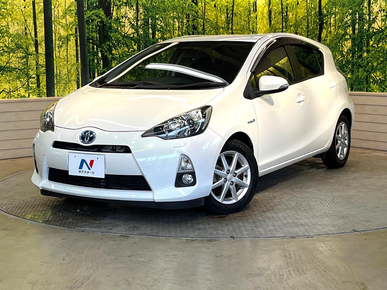 2013 Toyota Aqua G