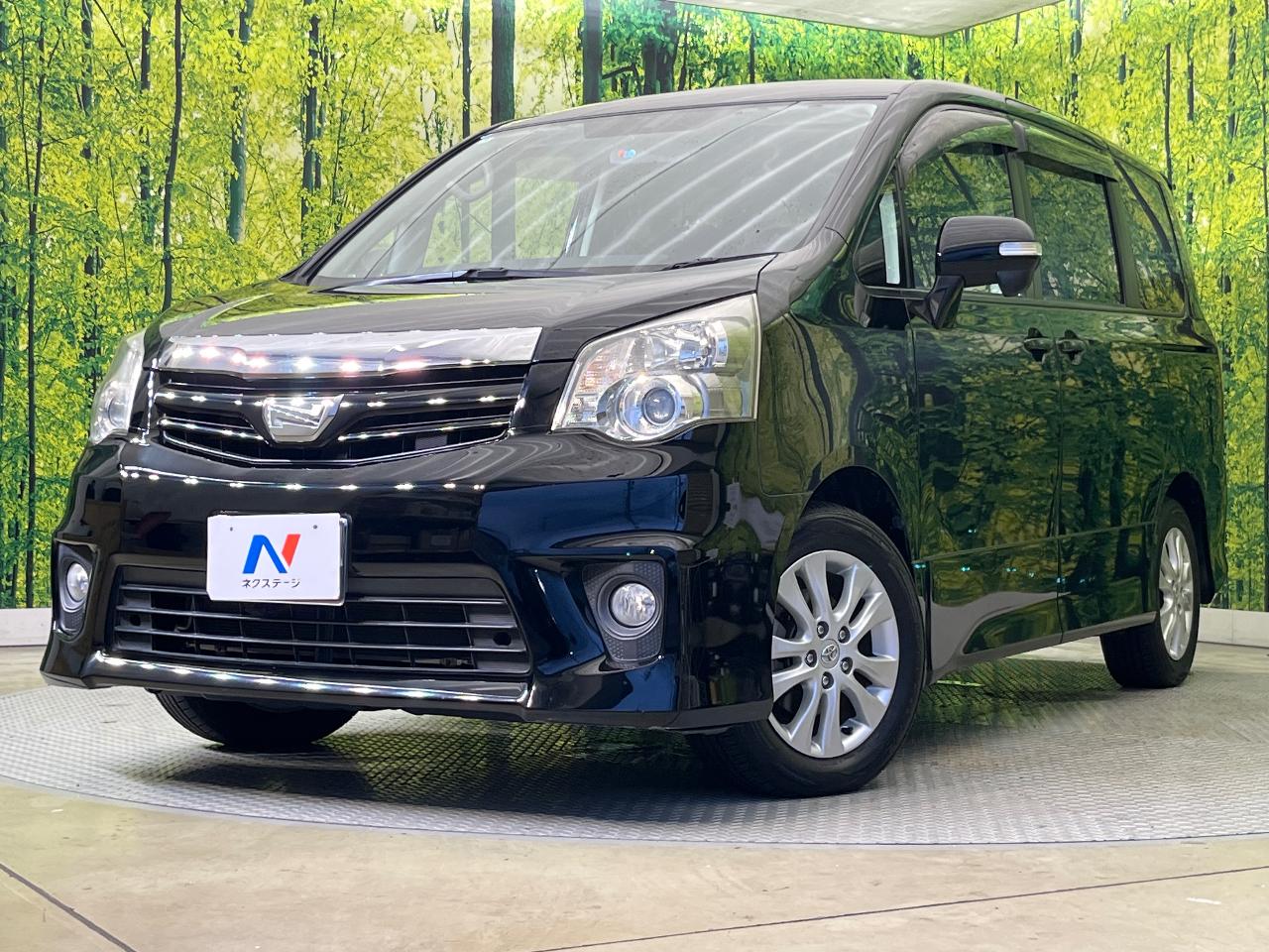 2012 Toyota Noah Si