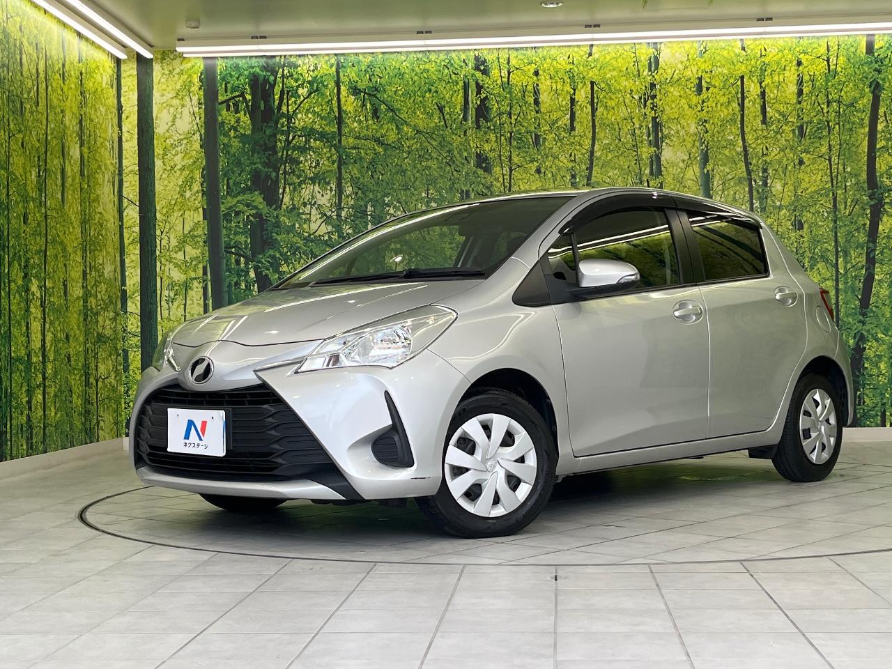 2017 Toyota ヴィッツ F