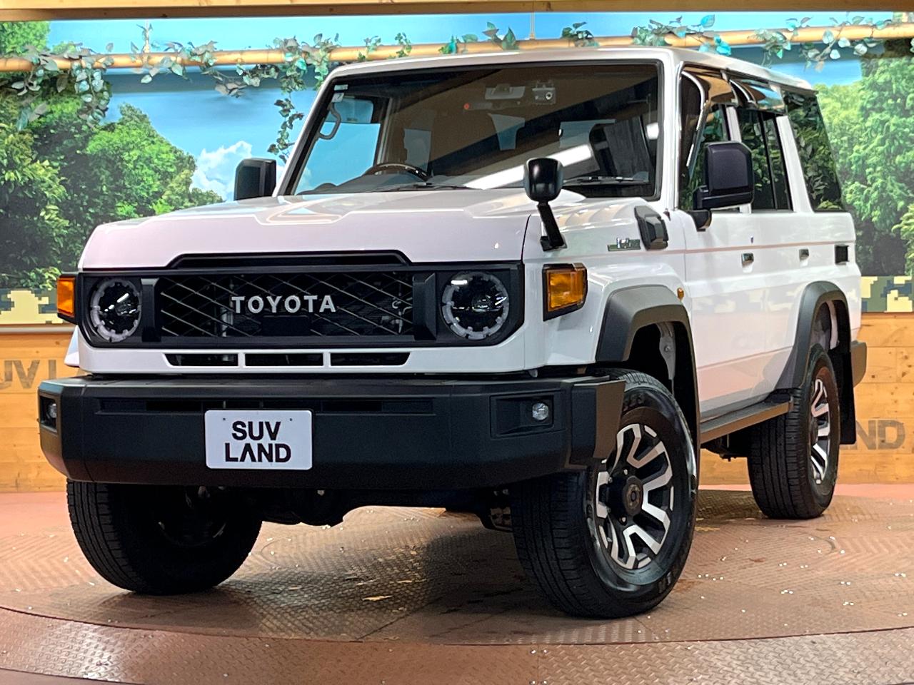 2025 Toyota LandCruiser 70 Wagon AX