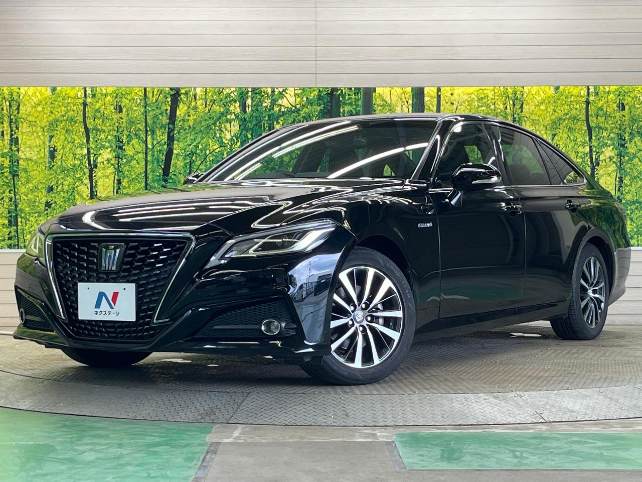 2019 Toyota Crown Hybrid S C Package