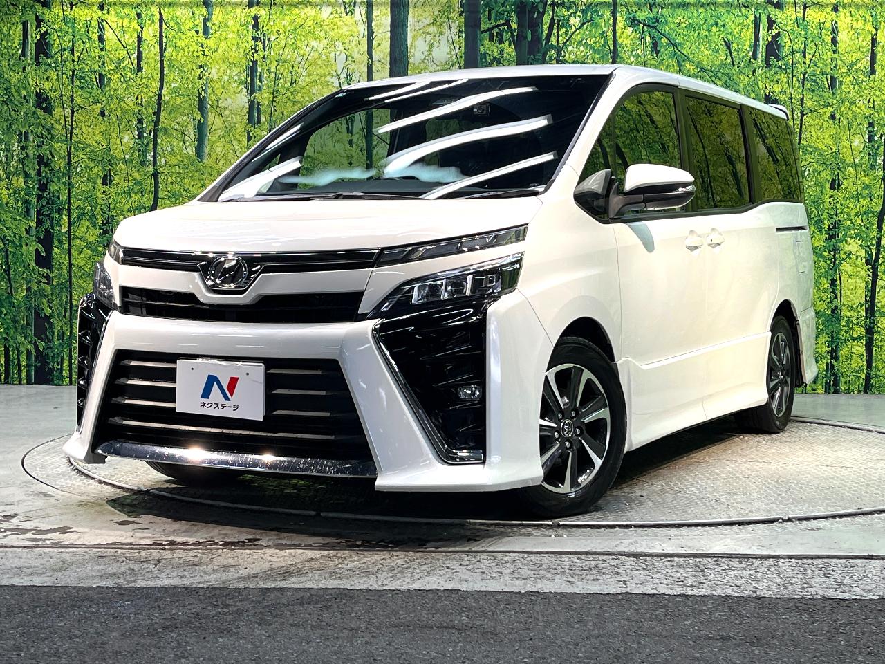 2017 Toyota Voxy ZS