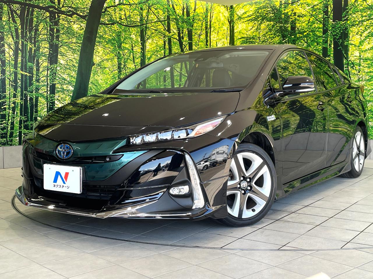 2018 Toyota Prius PHEV A Premium