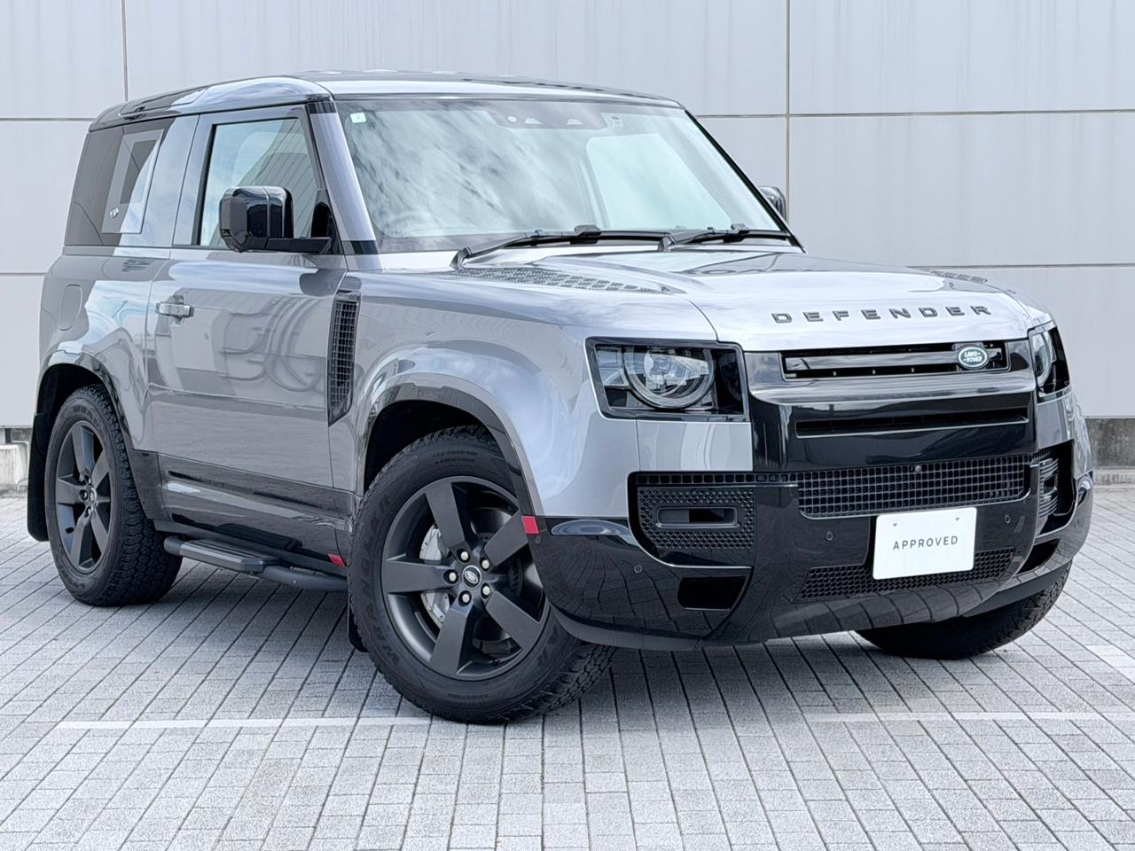 2024 Land Rover Defender3D 90X-Dynamic SE D300 Air Suspension Equipped Vehicle