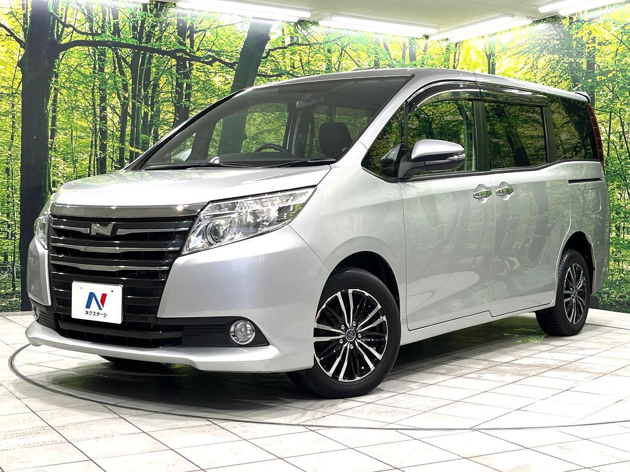2016 Toyota Noah X V Package