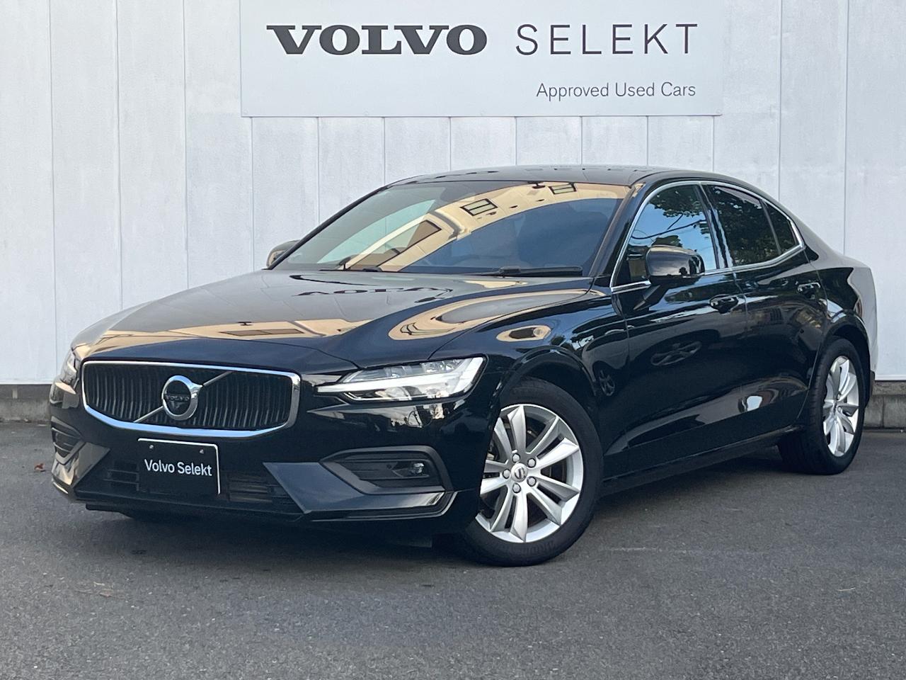 2019 Volvo S60 T4 Momentum