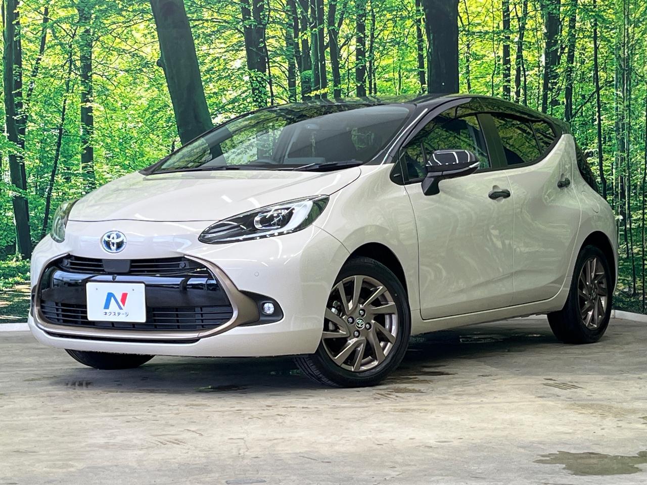 2025 Toyota Aqua Z Raffine