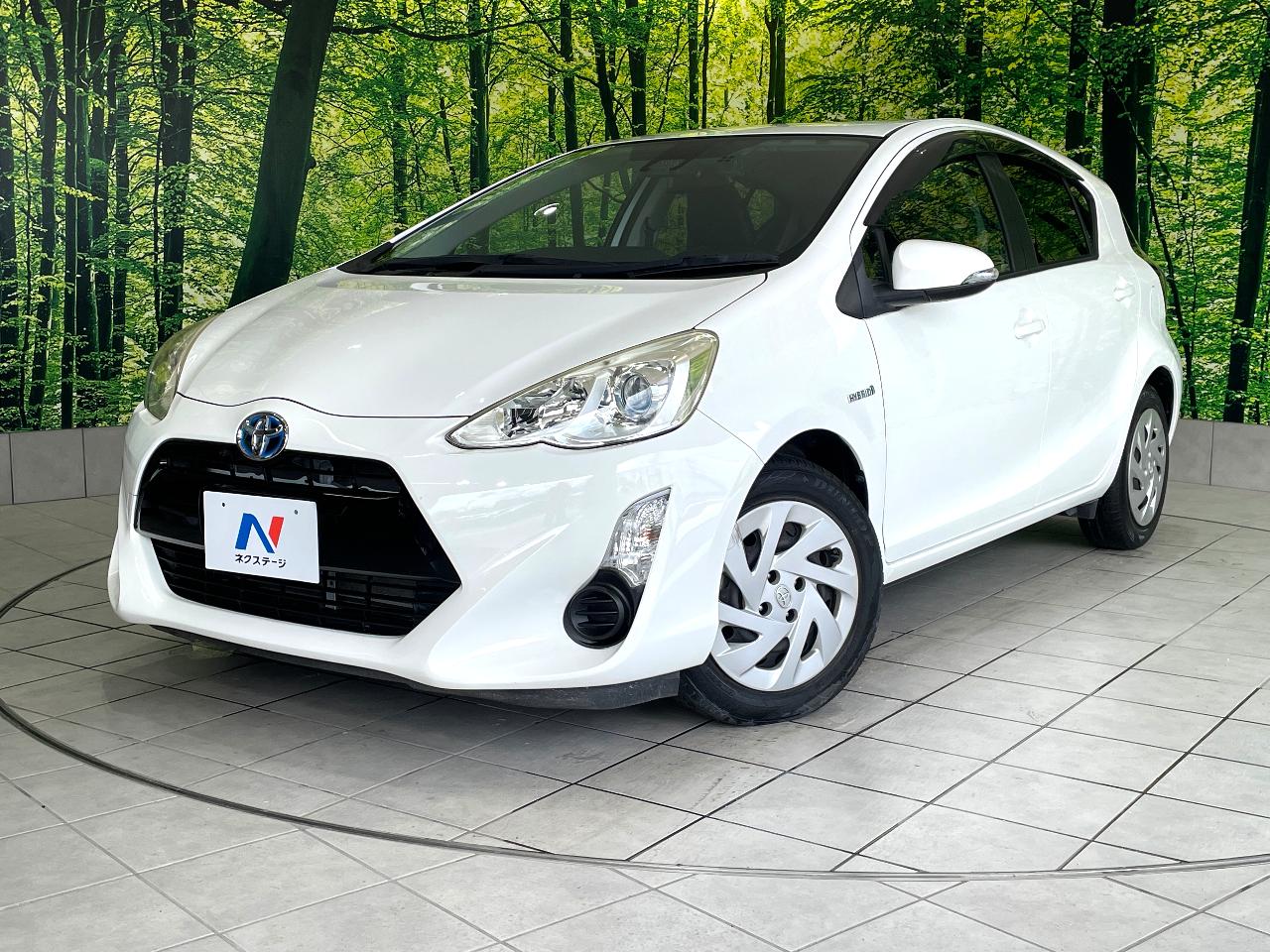 2016 Toyota Aqua G Black Soft Leather Selection