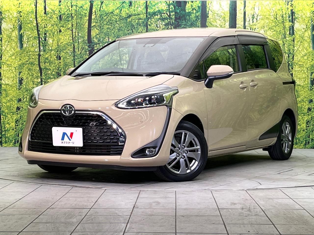2020 Toyota Sienta Fun Base G Cuero