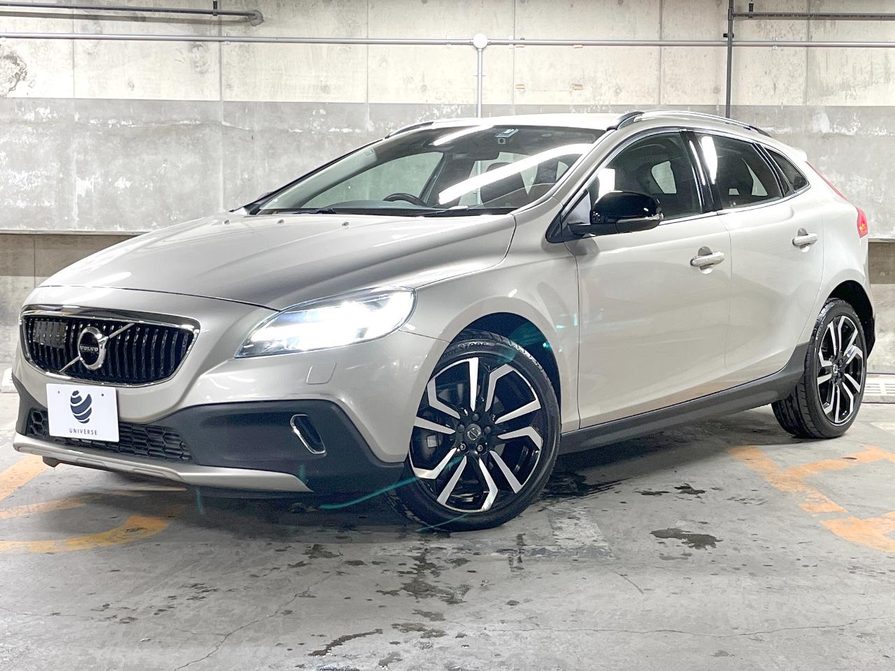 2017 Volvo VOLVOV40CrossCountry Cross Country T5 AWD Momentum