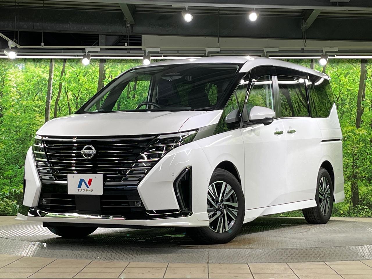2024 Nissan Serena e-POWER e-POWER Luxion
