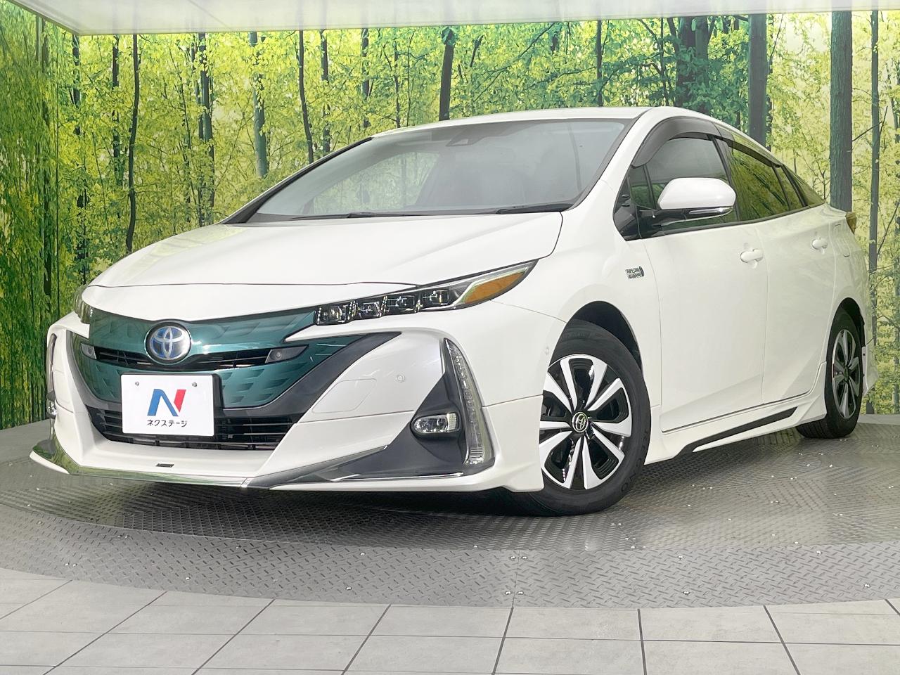 2018 Toyota Prius PHEV A Leather Package