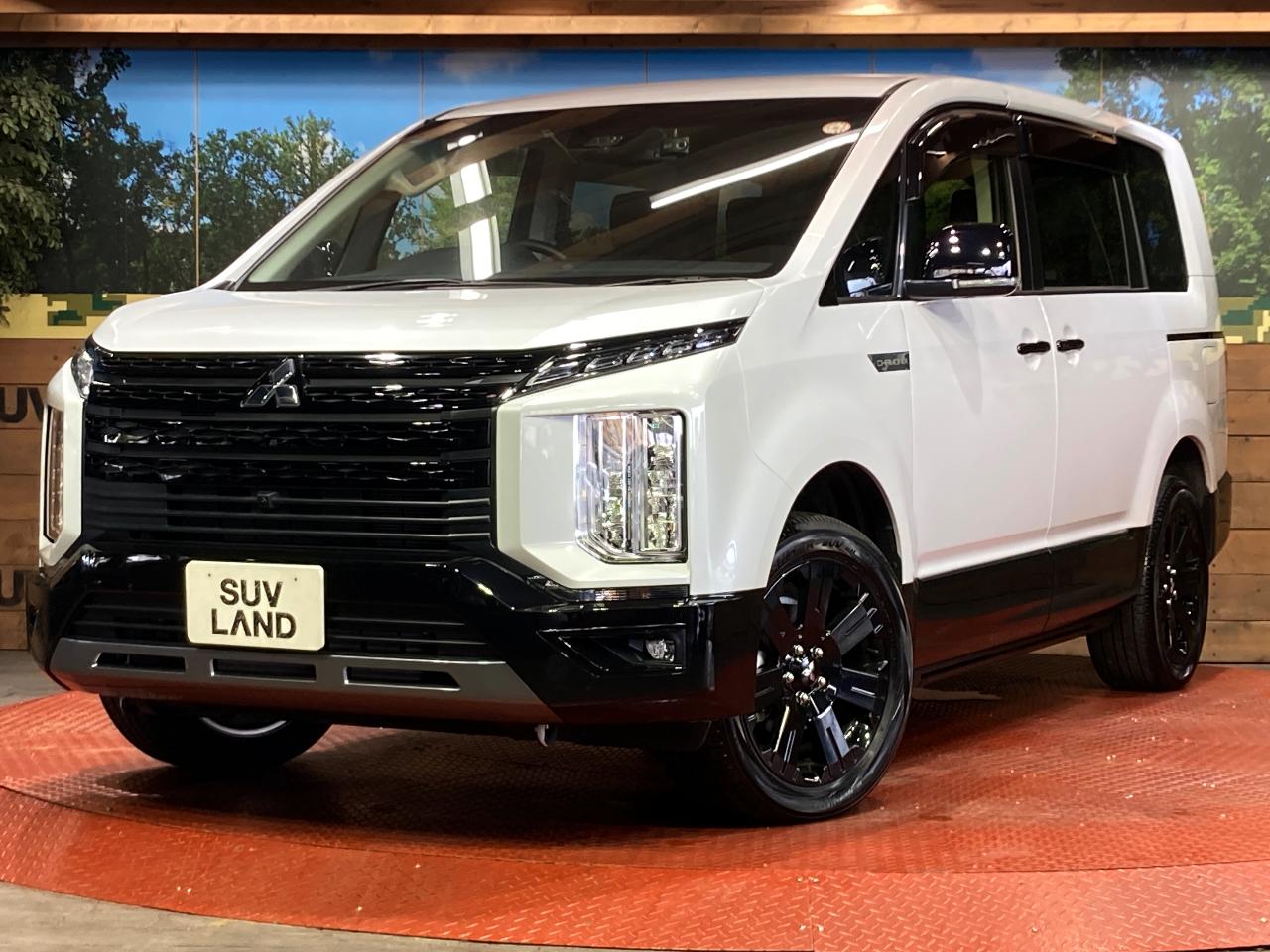 2025 Mitsubishi Delica D5 Chamonix (Electric Side Step Equipped Vehicle)