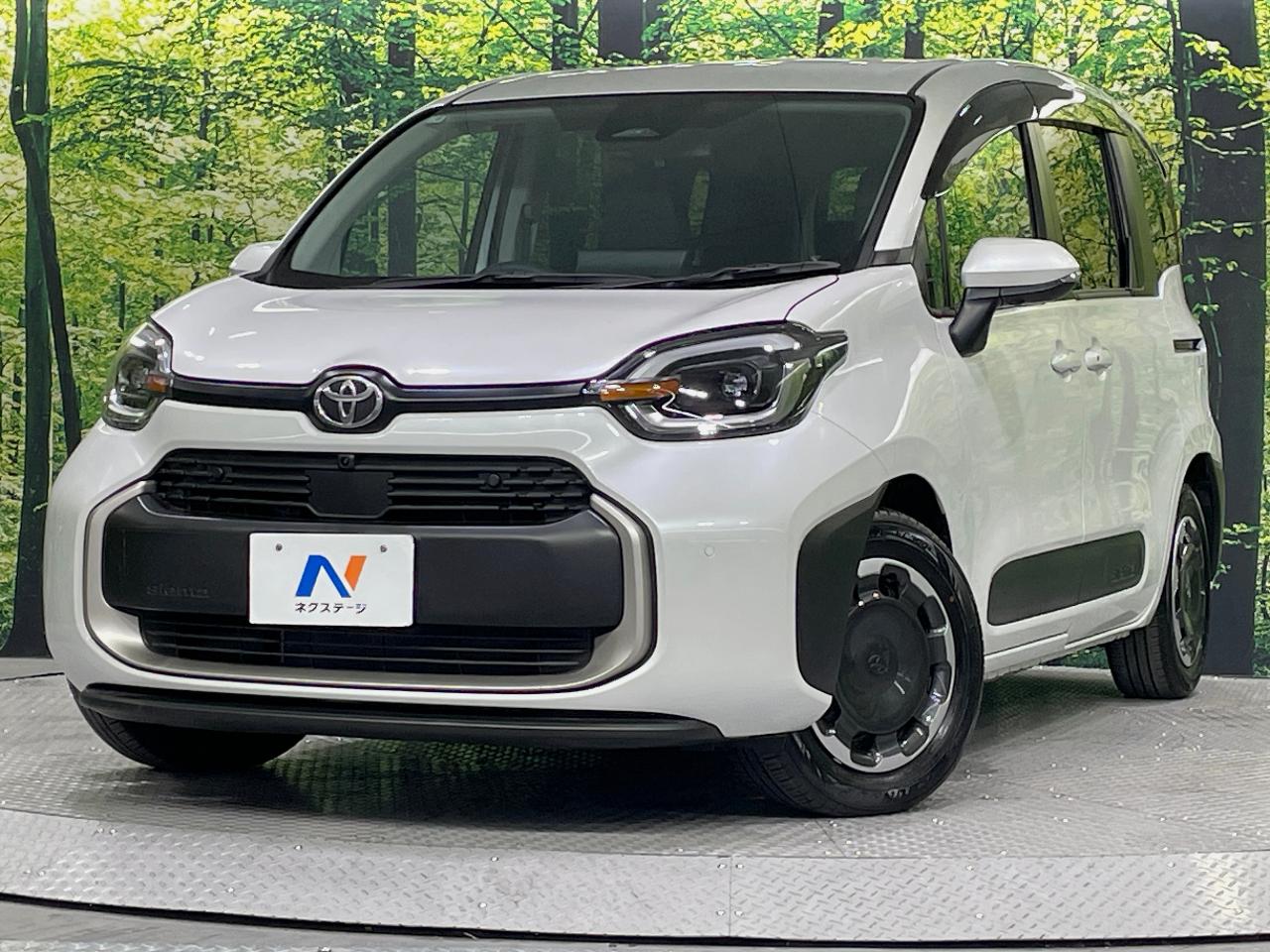 2025 Toyota Sienta Z