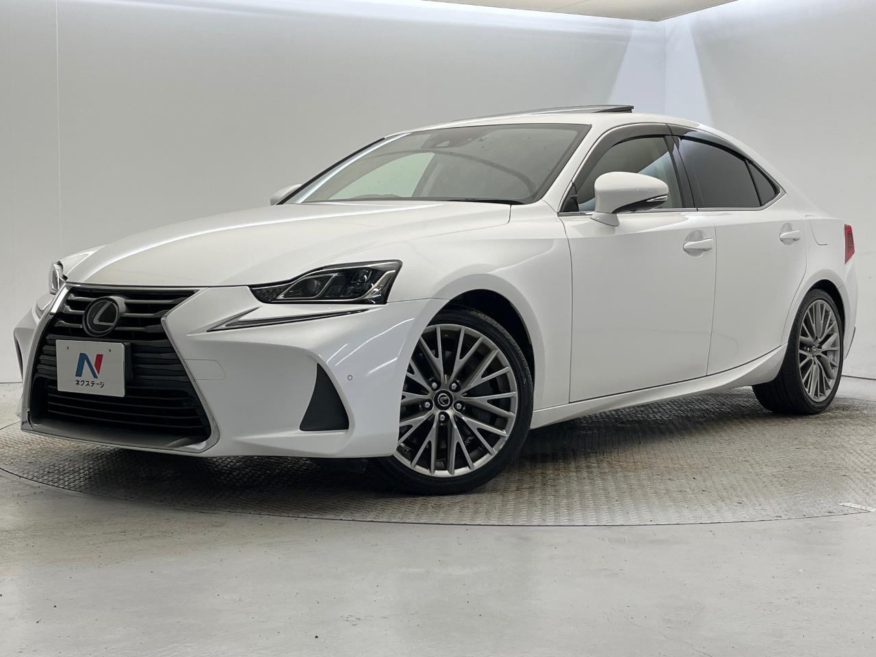 2017 Lexus IS IS200t Version L