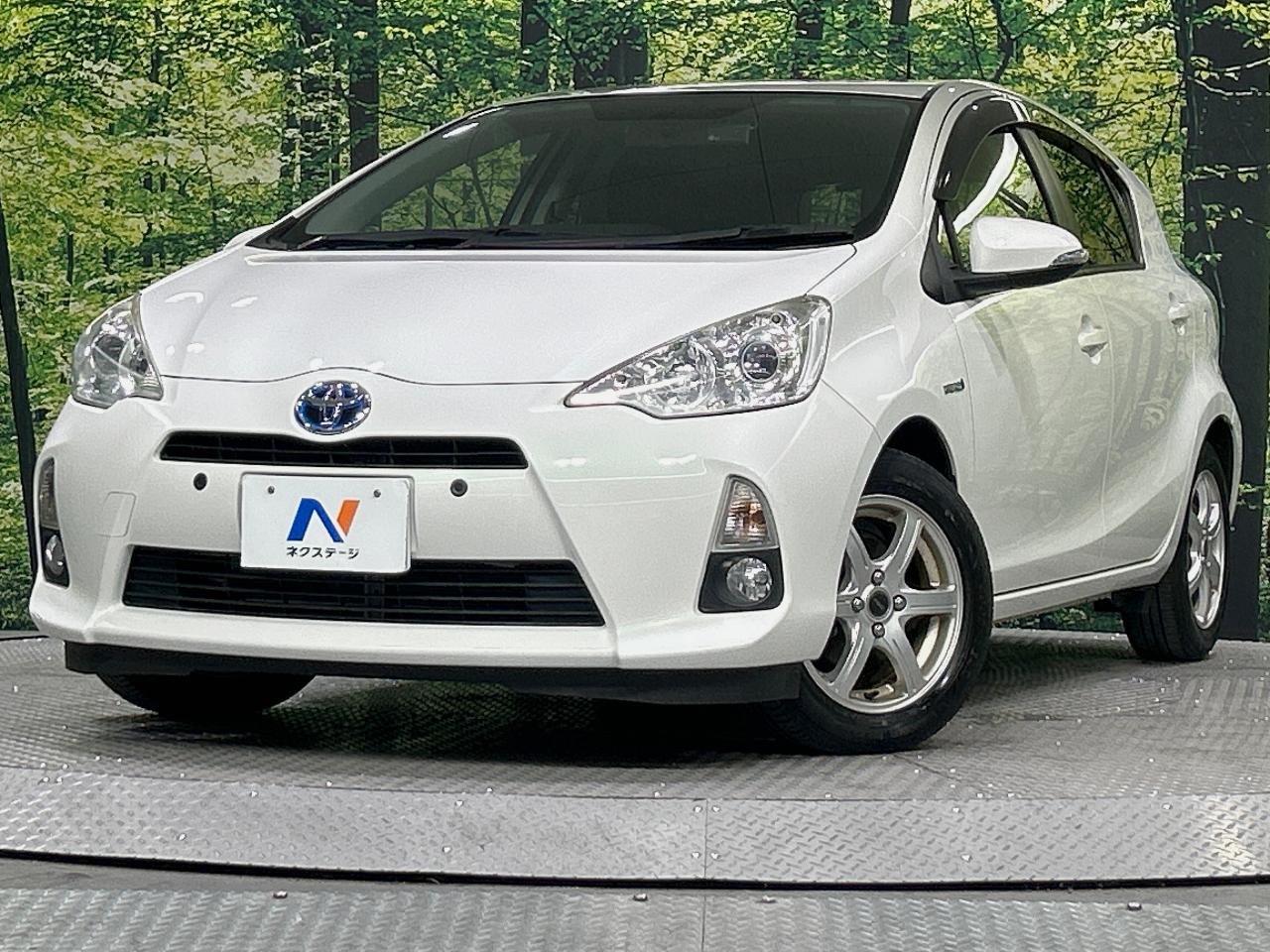 2013 Toyota Aqua S
