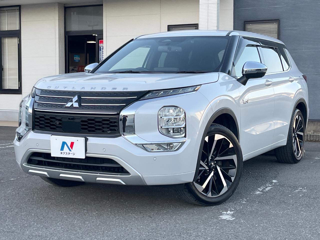 2022 Mitsubishi Outlander PHEV P