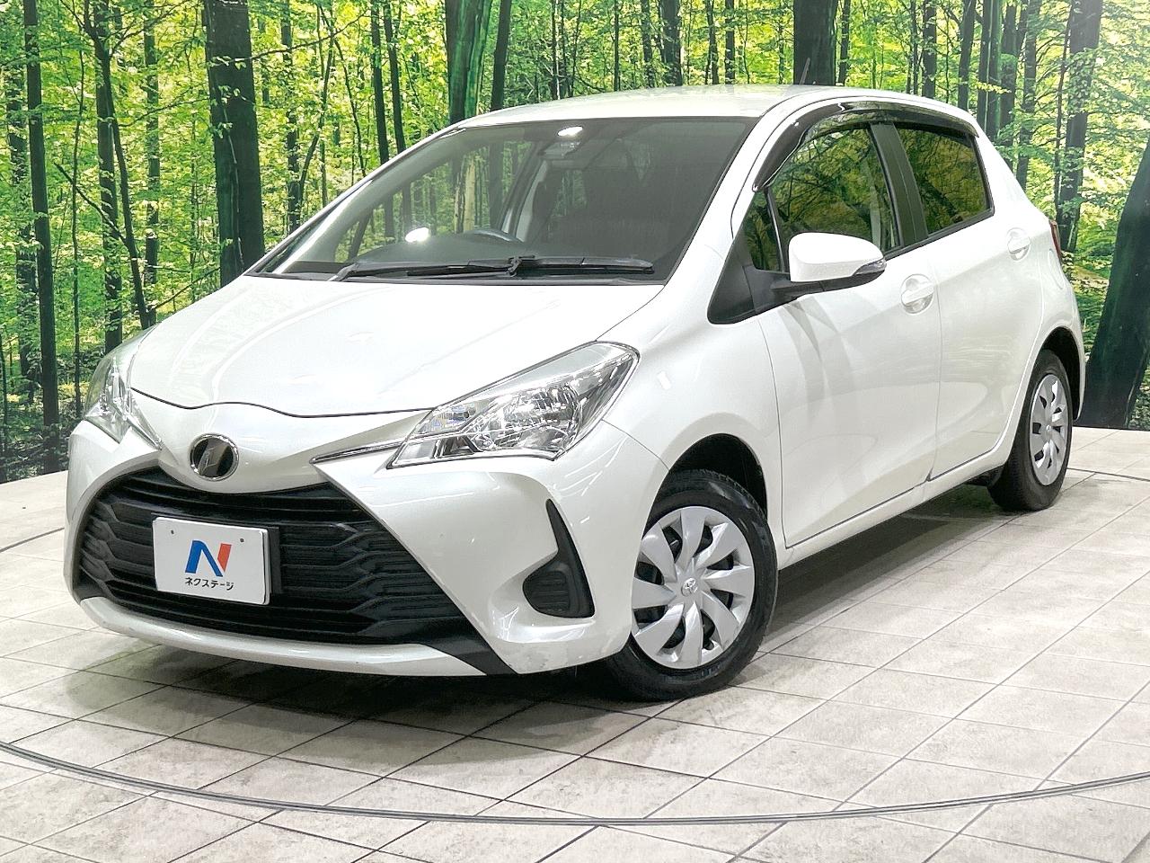 2017 Toyota ヴィッツ F