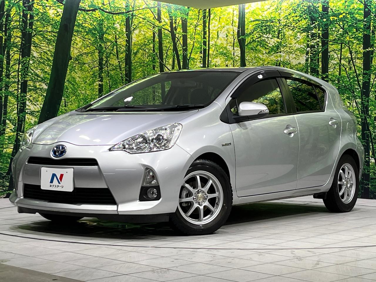 2012 Toyota Aqua S