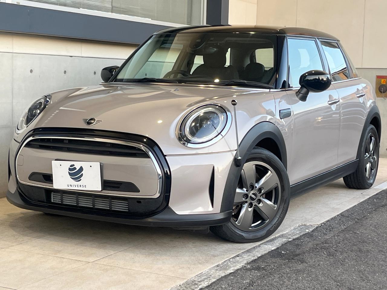 2021 MINI 5HB Cooper Classic Trim