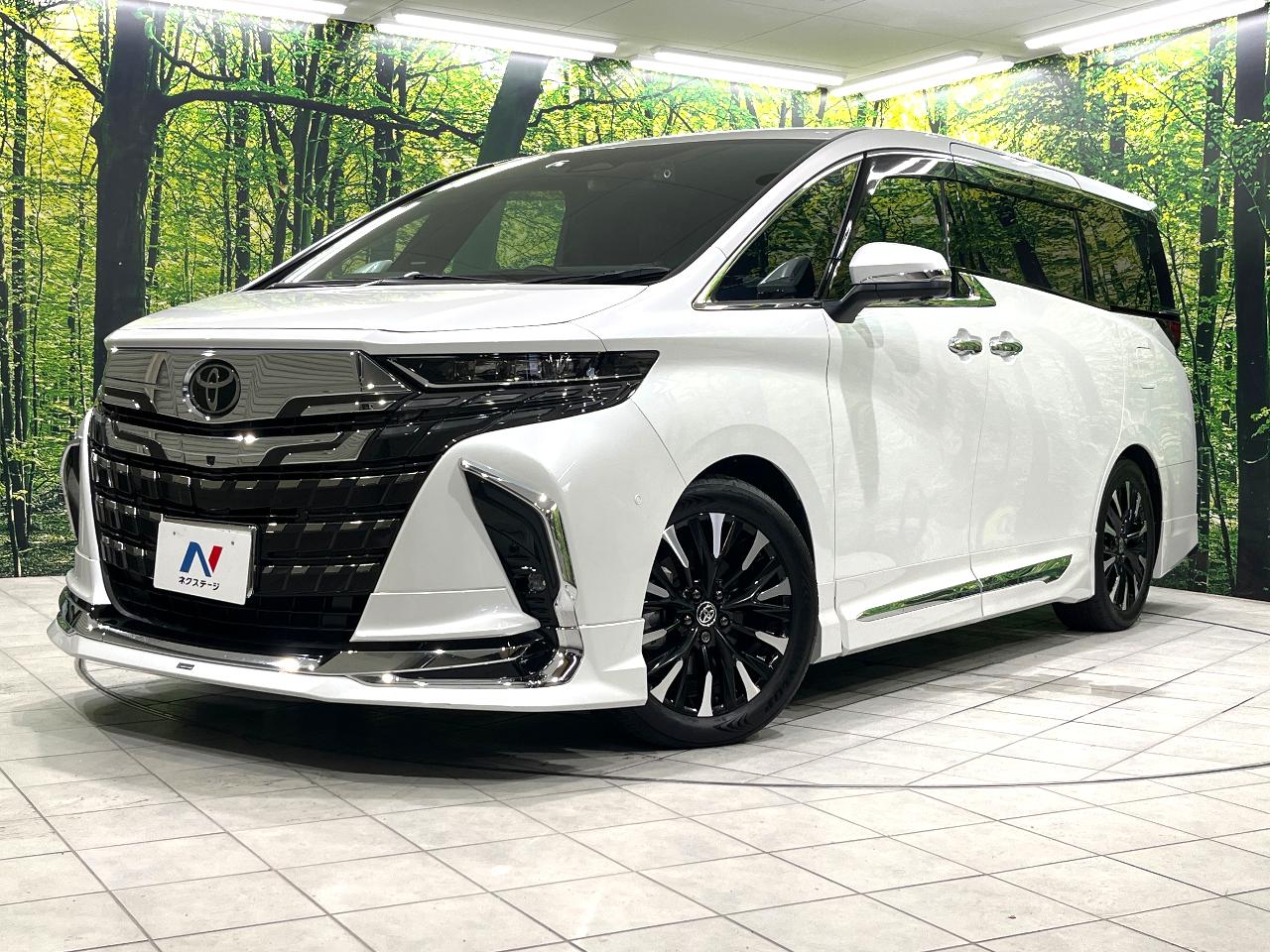2023 Toyota Alphard Hybrid Hybrid Executive Lounge