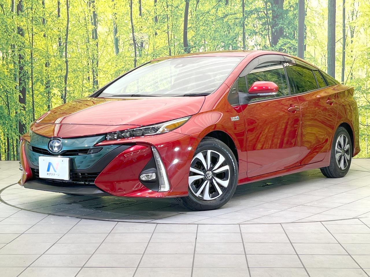 2018 Toyota Prius PHEV S Safety Plus