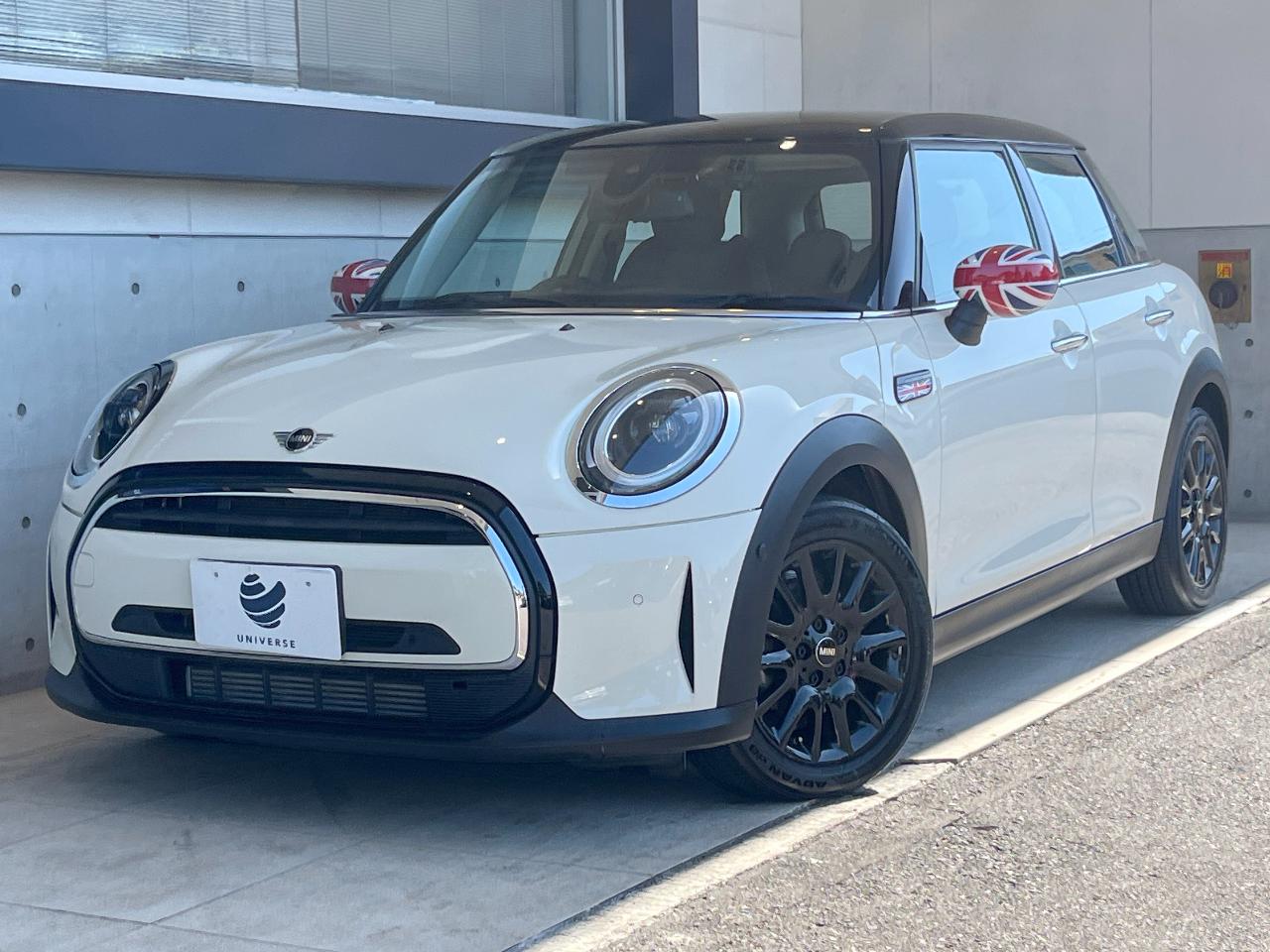 2022 MINI 5HB Cooper Classic Trim