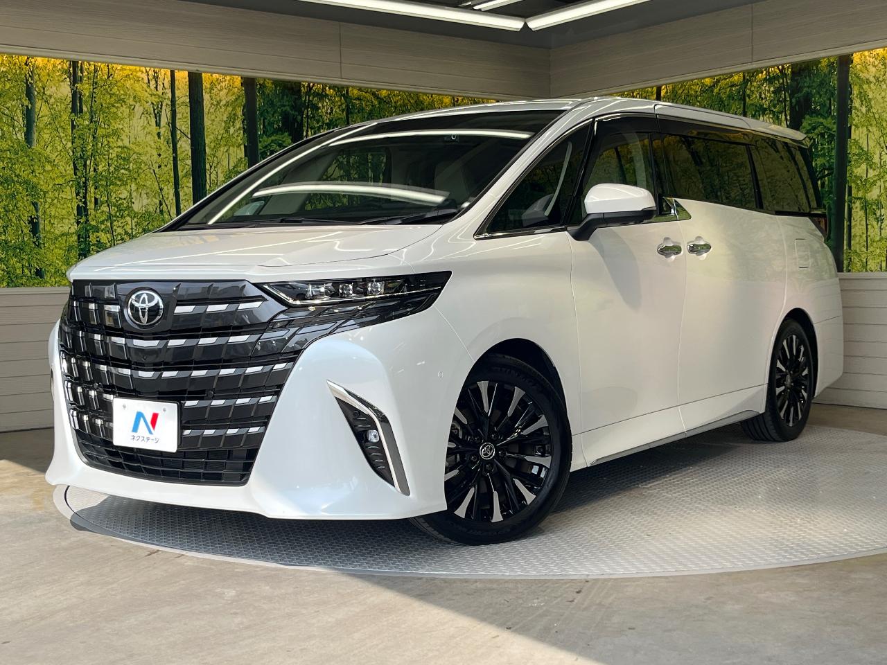 2024 Toyota Alphard Hybrid Hybrid Executive Lounge