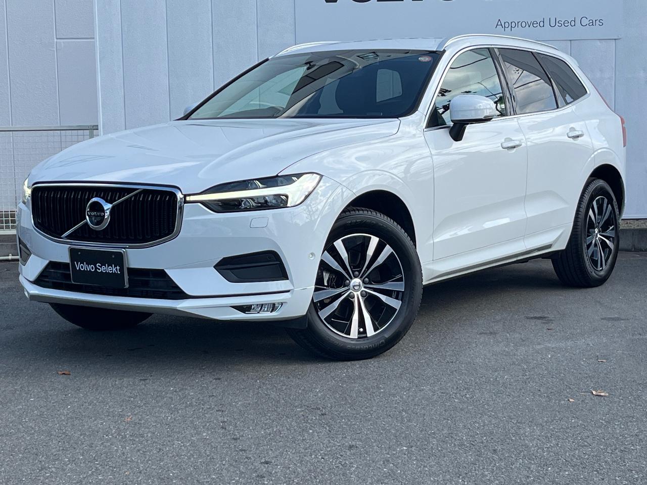 2021 Volvo XC60 B5 AWD Momentum