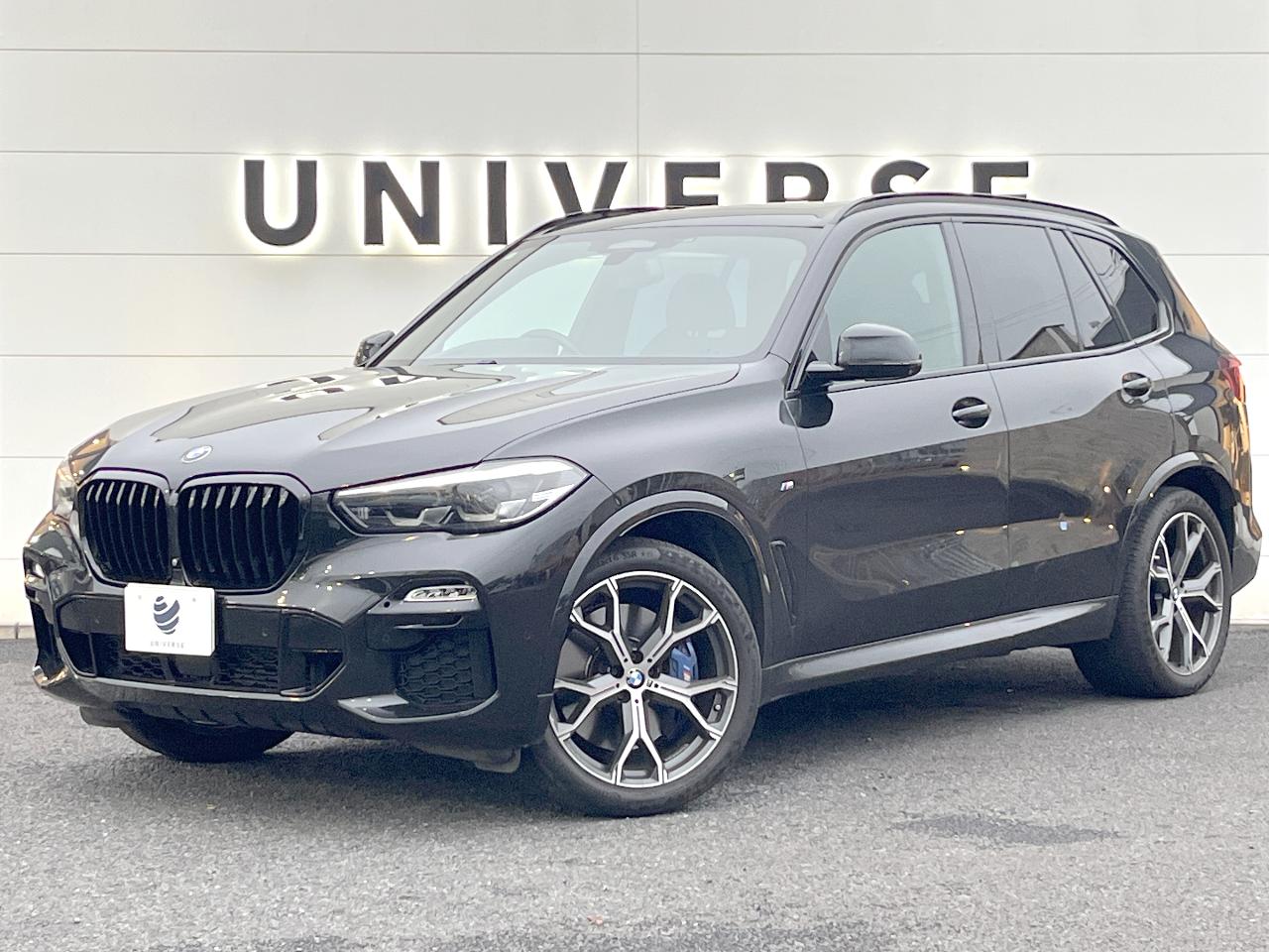 2020 BMW X5 xDrive 35d M Sport (with air suspension)