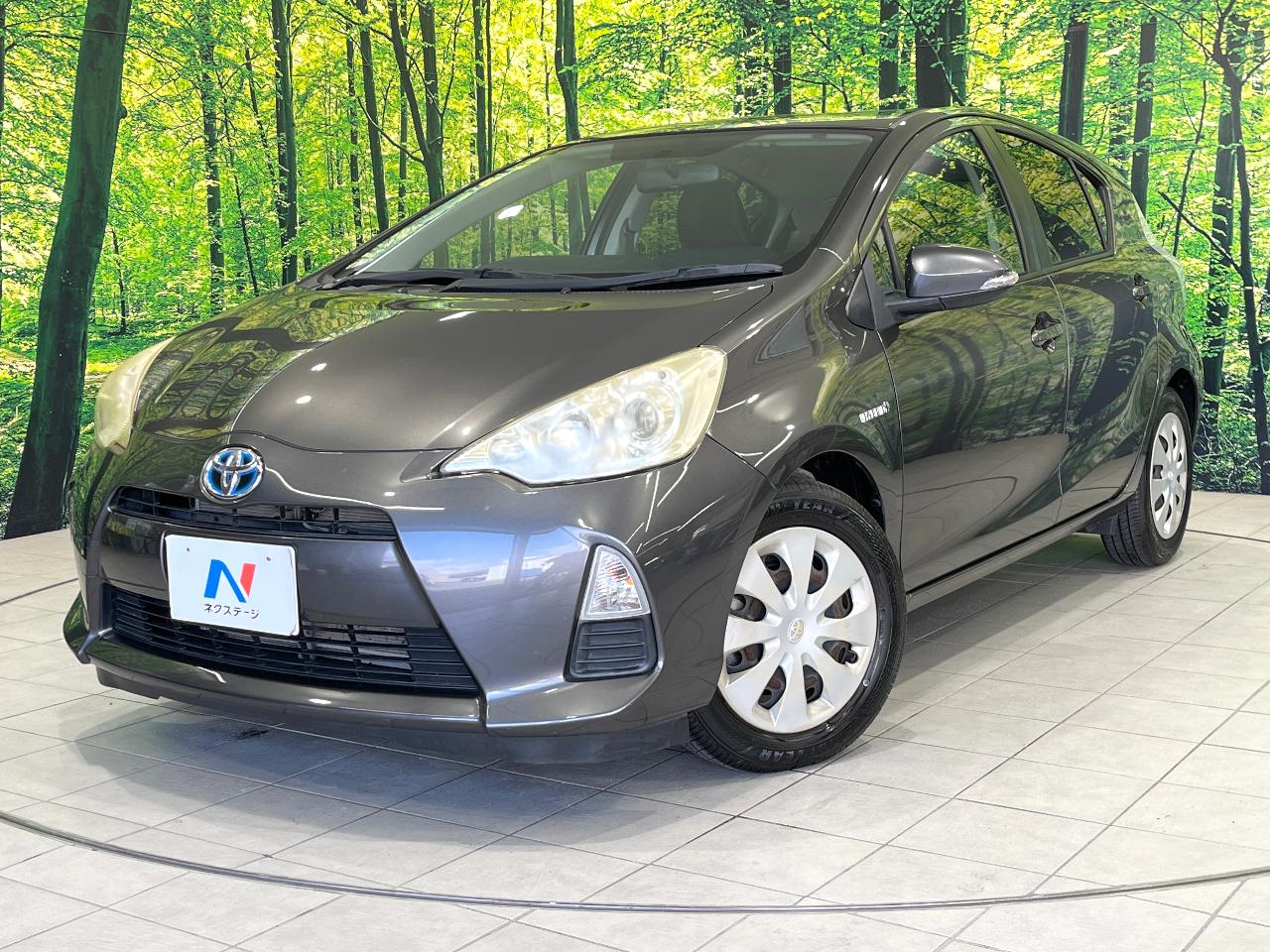 2012 Toyota Aqua S